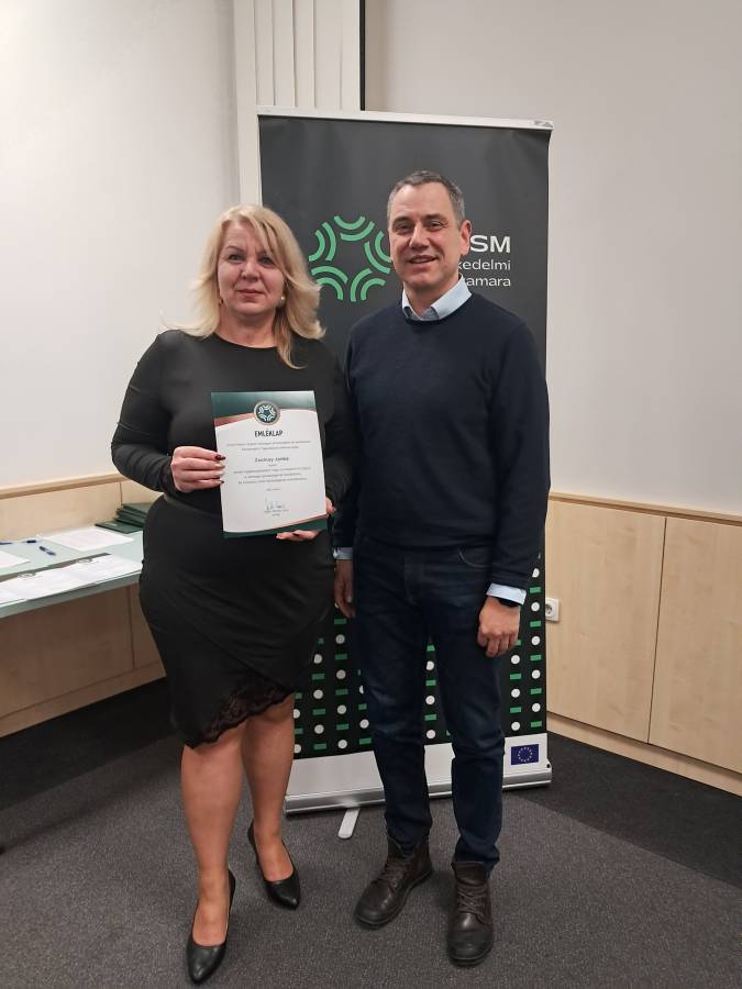 Új belépő tagját, Zsolnay Jankát köszöntötte a Kereskedelmi Tagozat