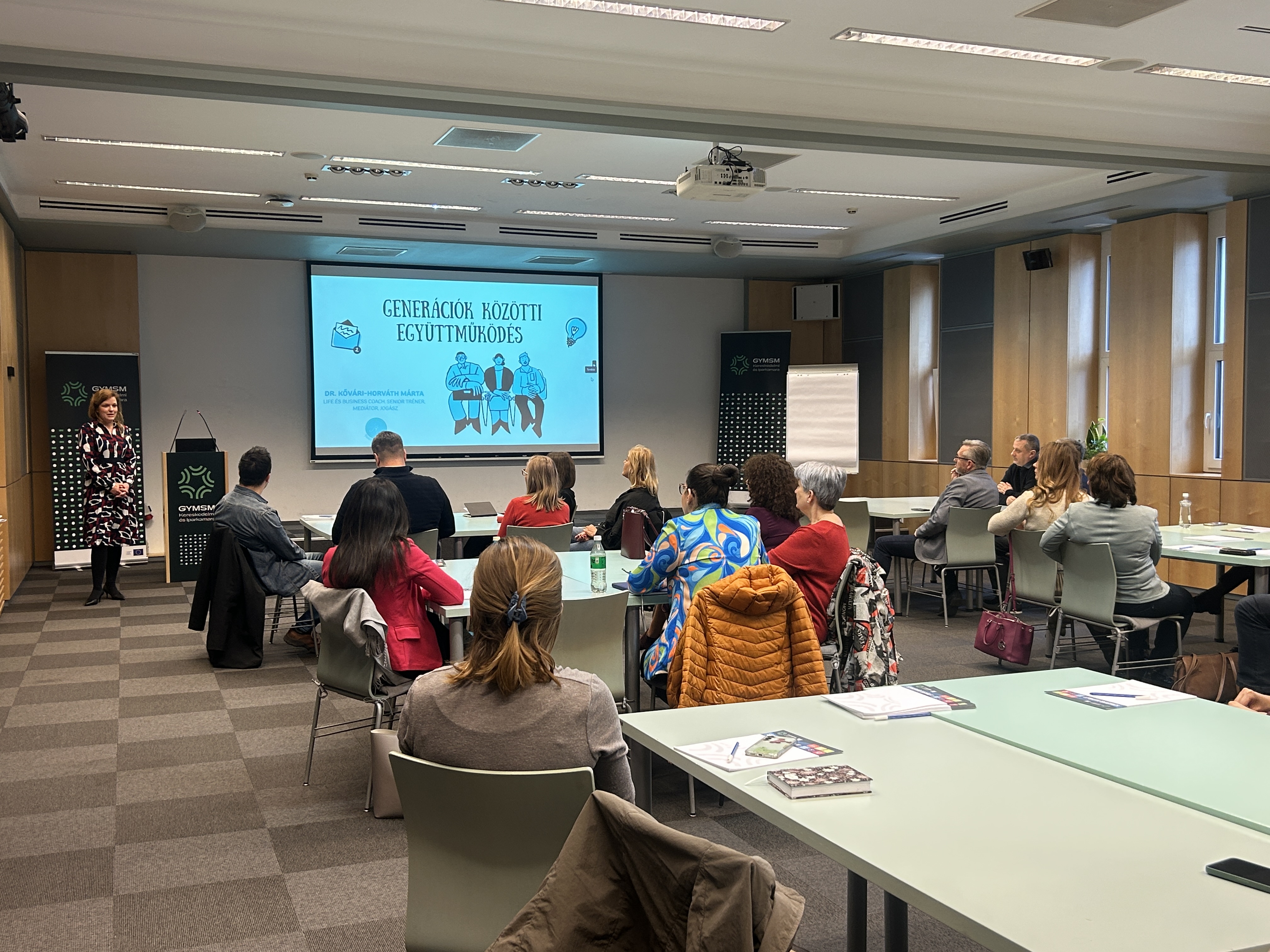 Generációk közötti együttműködés fejlesztése a HR Klub workshopján