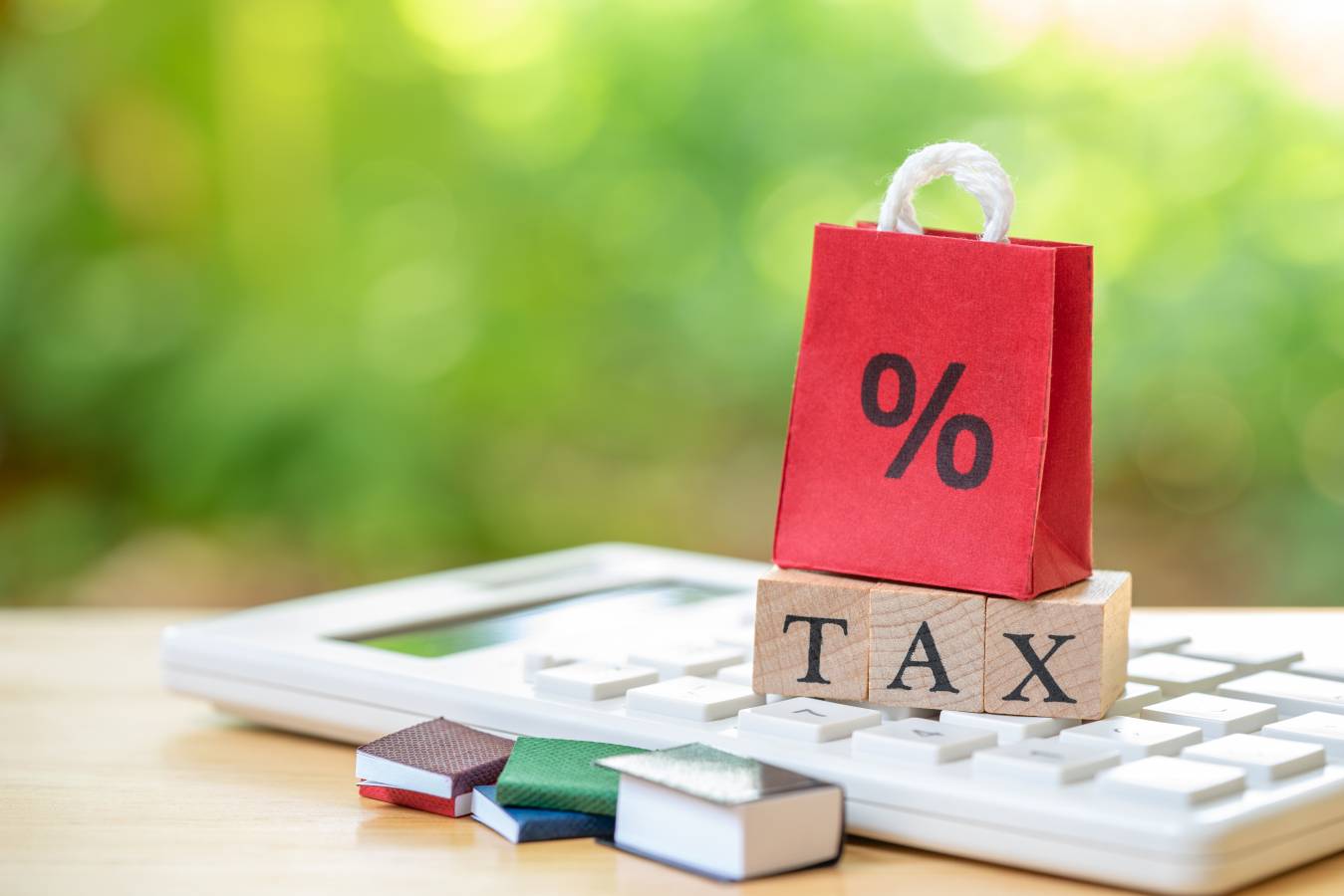 pay-annual-income-tax-year-calculator-using-as-background.jpg
